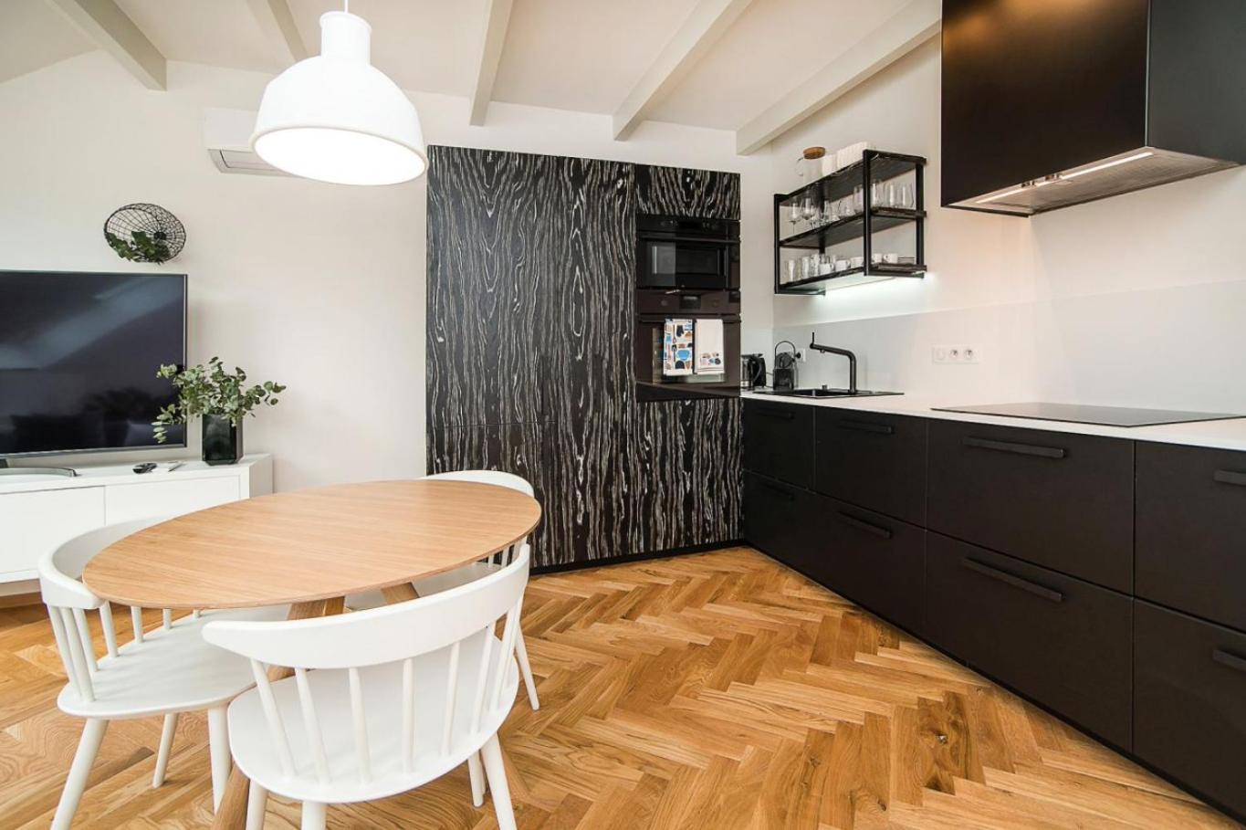 Large And Modern Apartment In The Heart Of Прага Экстерьер фото